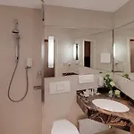 アム ラートハウス ホテル 3*