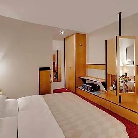 Otel Am Rathaus 3*