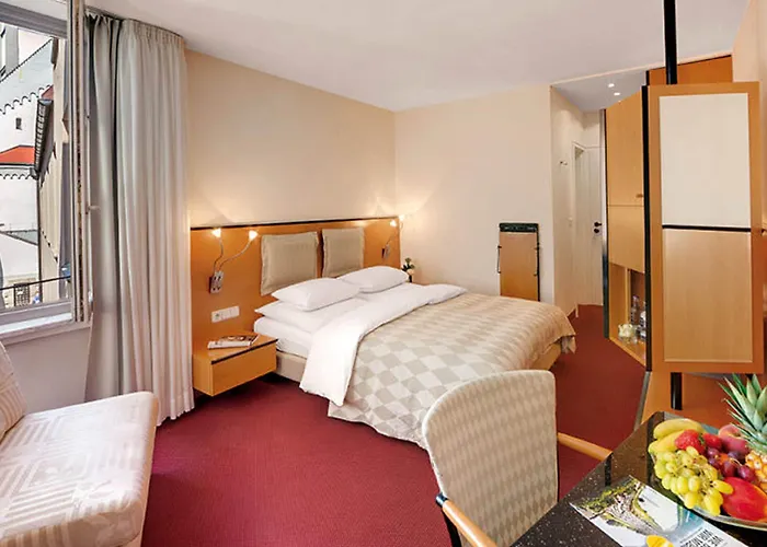 Hotel Am Rathaus Augsburgo